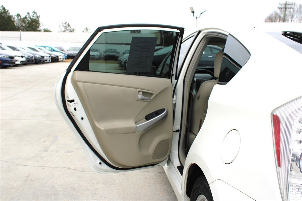Used 2011 Toyota Prius Five image 28