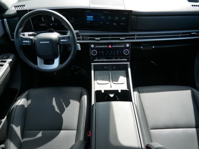 Used 2025 Hyundai Santa Fe SEL FWD image 13
