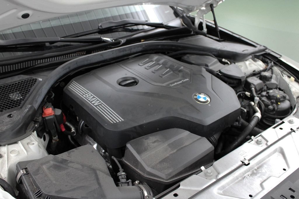 Used 2024 BMW 330i Sedan w/ Convenience Package RWD image 41