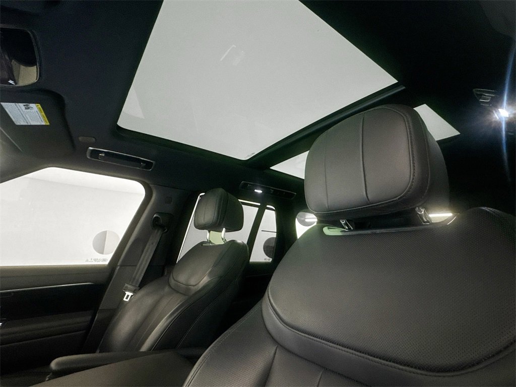 Certified 2023 Land Rover Range Rover SE image 21