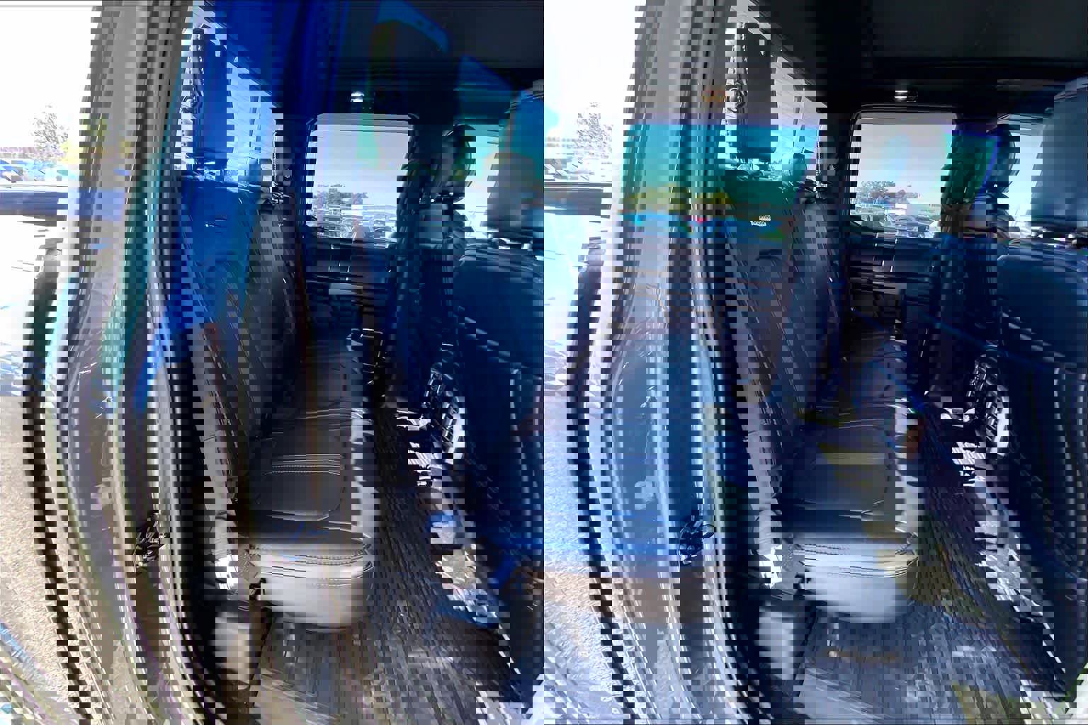 Used 2019 Ford F150 Platinum w/ Equipment Group 701A Luxury image 19