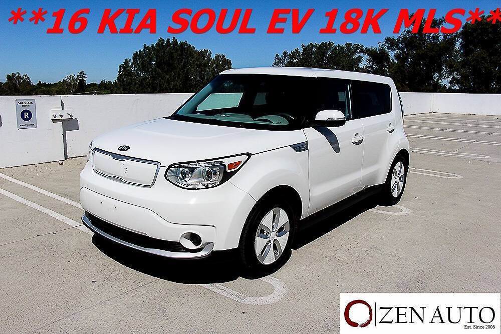 Used 2016 Kia Soul EV FWD image 38