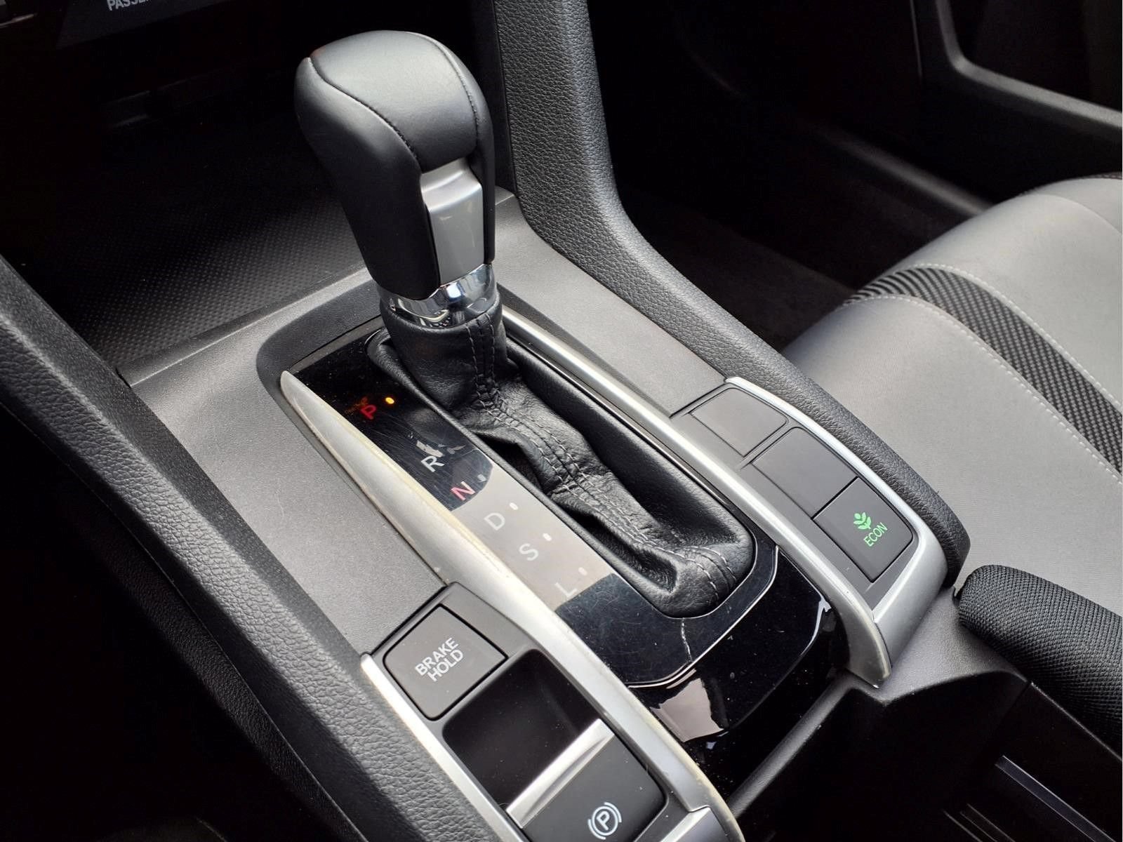 Used 2018 Honda Civic EX-T image 17