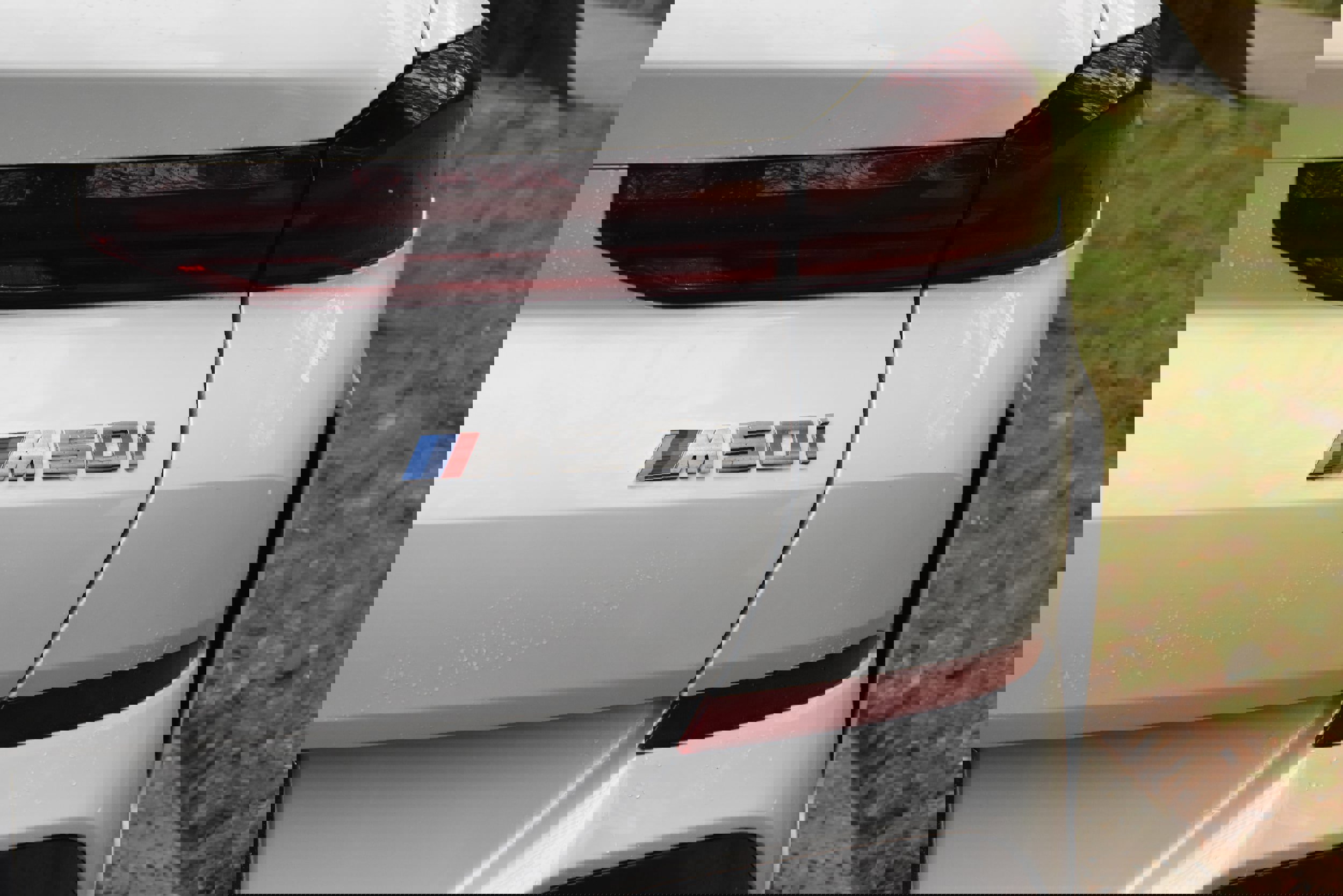 Used 2020 BMW X6 M50i w/ Executive Package image 16