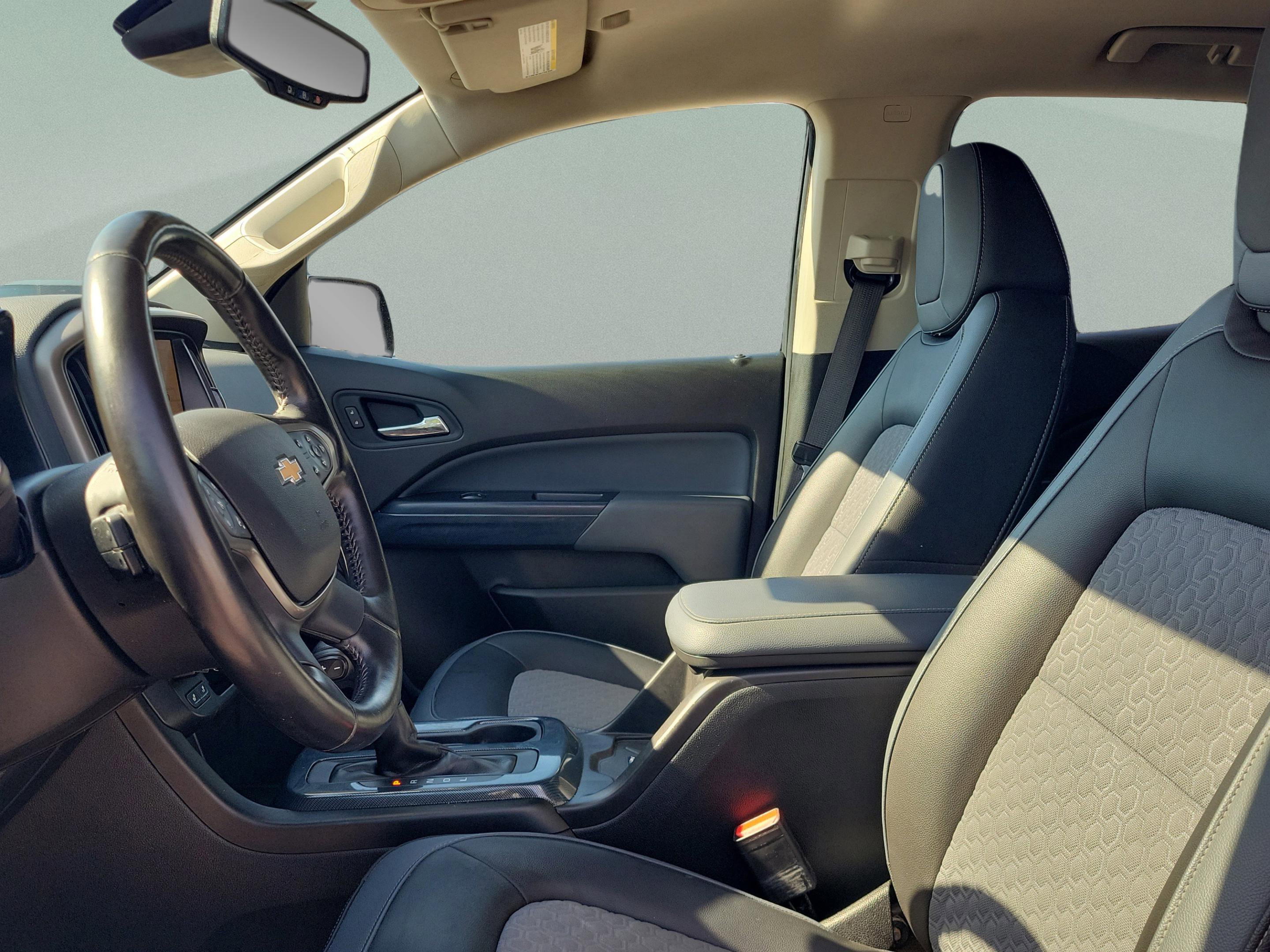 Used 2021 Chevrolet Colorado Z71 w/ Safety Package image 22