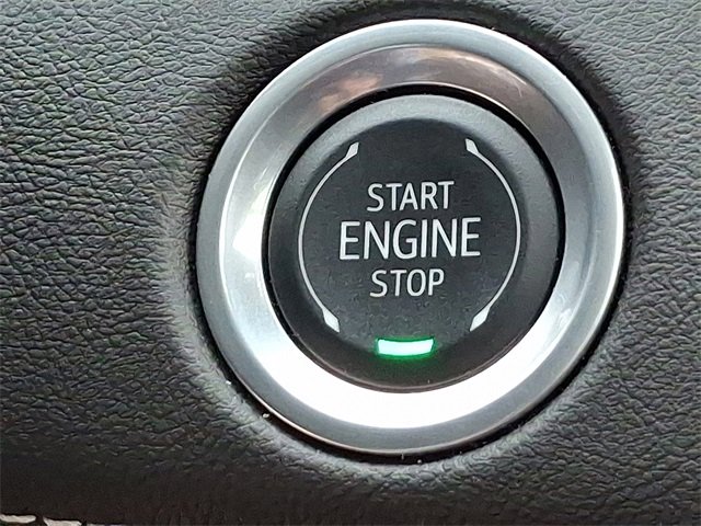 Used 2024 Cadillac Escalade Premium Luxury w/ Performance Package image 24