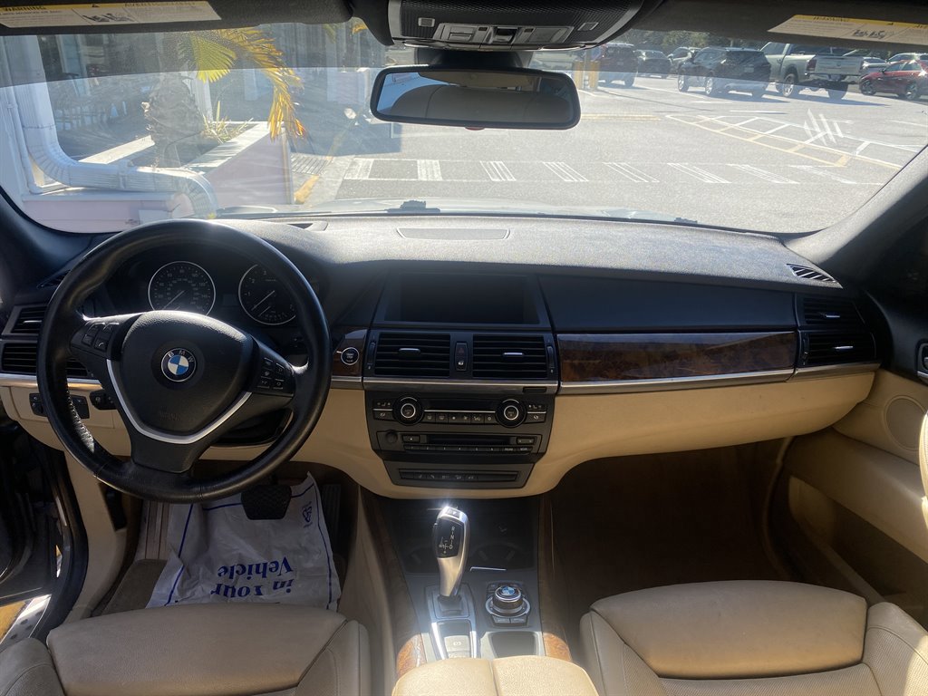 Used 2011 BMW X5 xDrive50i w/ Technology Pkg image 17