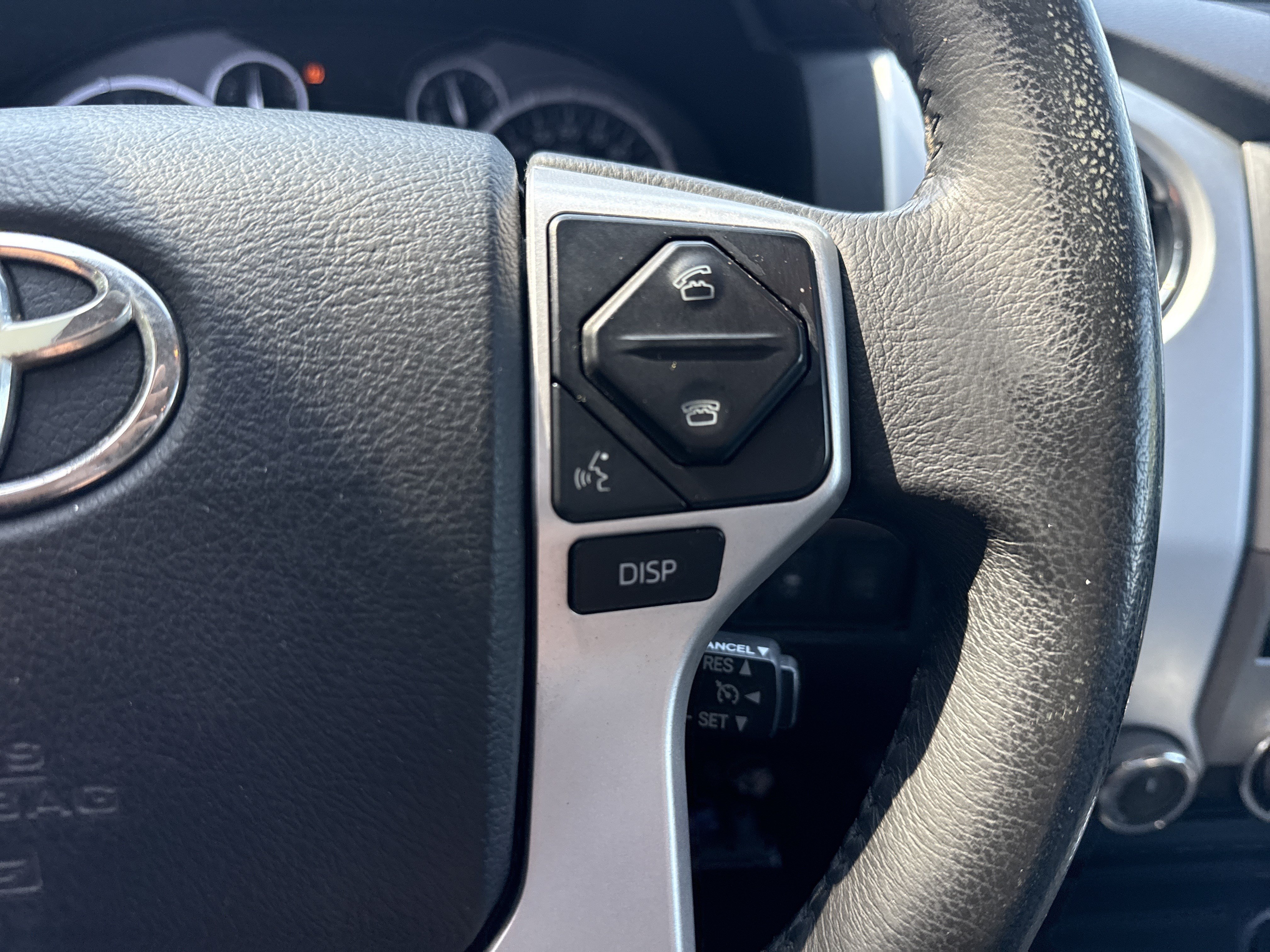 Used 2014 Toyota Tundra Limited AWD/4WD image 24