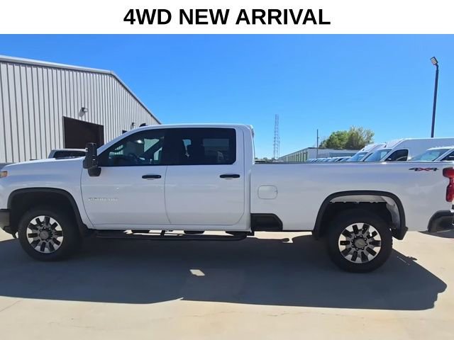 Used 2025 Chevrolet Silverado 2500 Custom w/ Custom Value Package AWD/4WD image 2