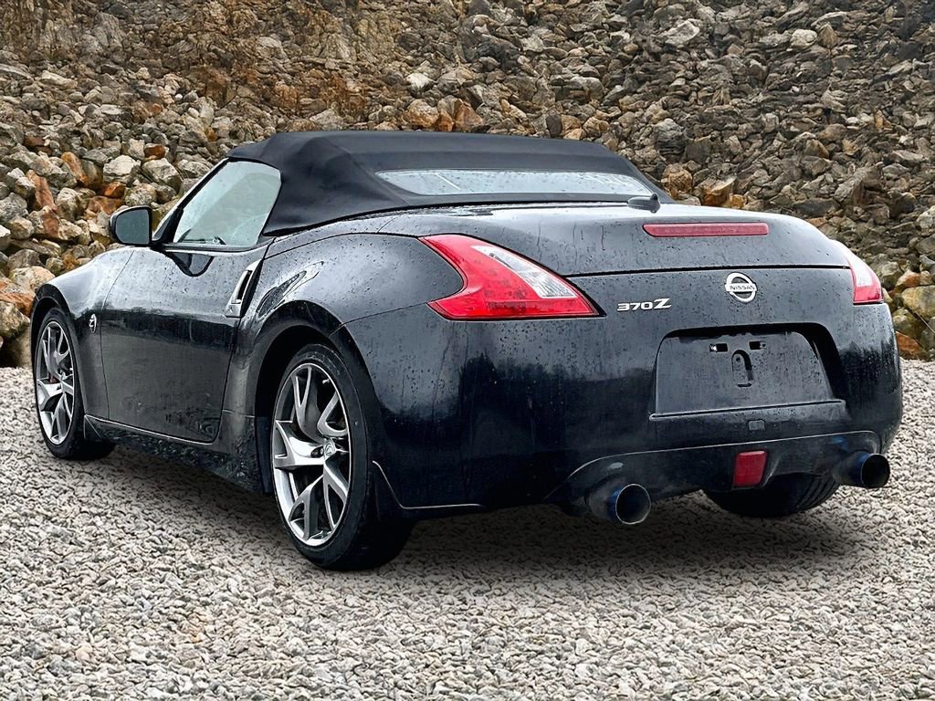Used 2014 Nissan 370Z Touring w/ Sport Package image 10