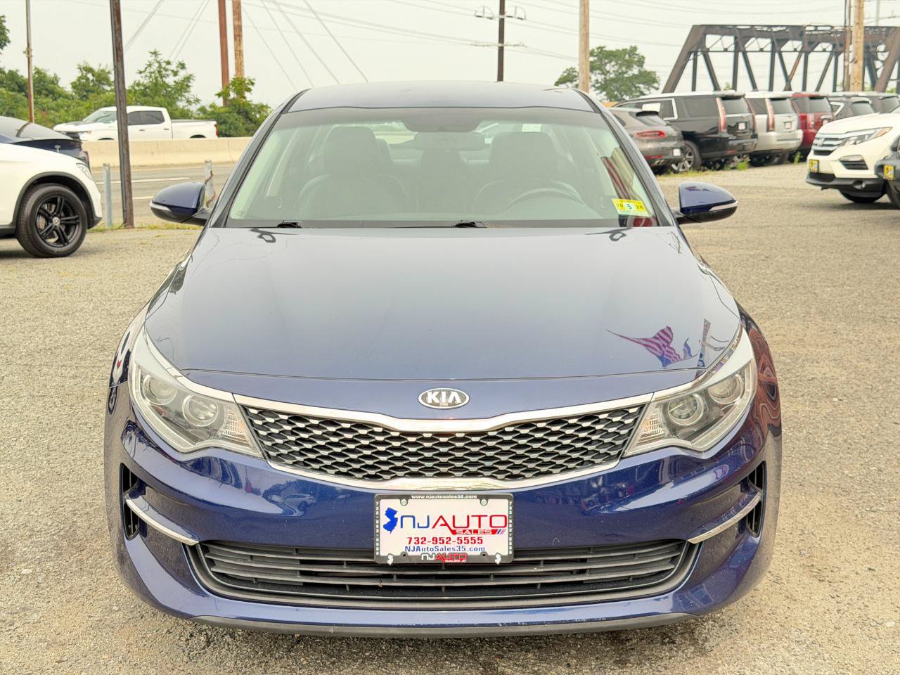Used 2017 Kia Optima EX w/ Paint Protection Package FWD image 10