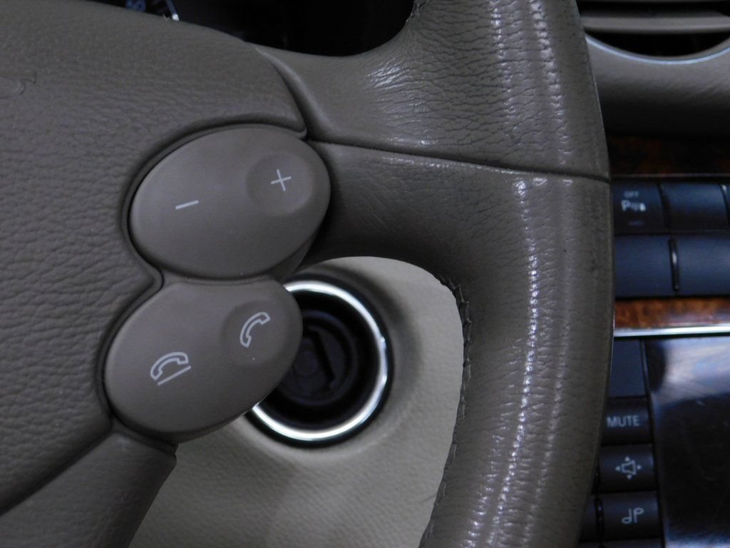 Used 2007 Mercedes-Benz CLK 350 Cabriolet image 52
