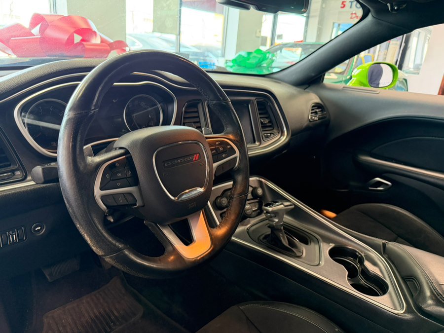 Used 2017 Dodge Challenger GT w/ Driver Convenience Group image 23
