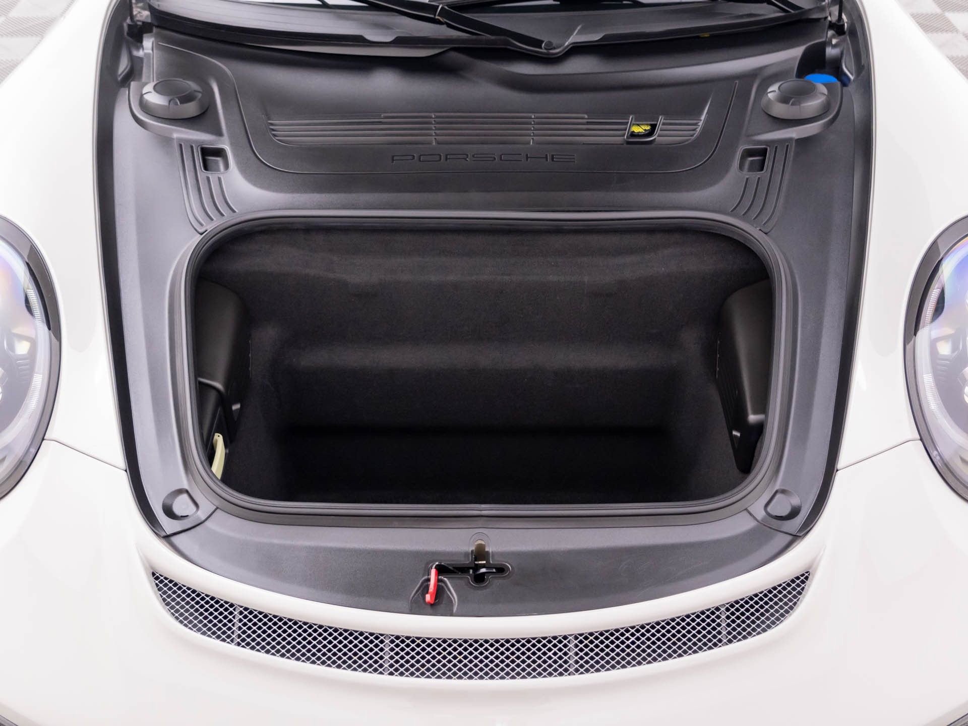 Used 2018 Porsche 911 GT3 RWD image 33
