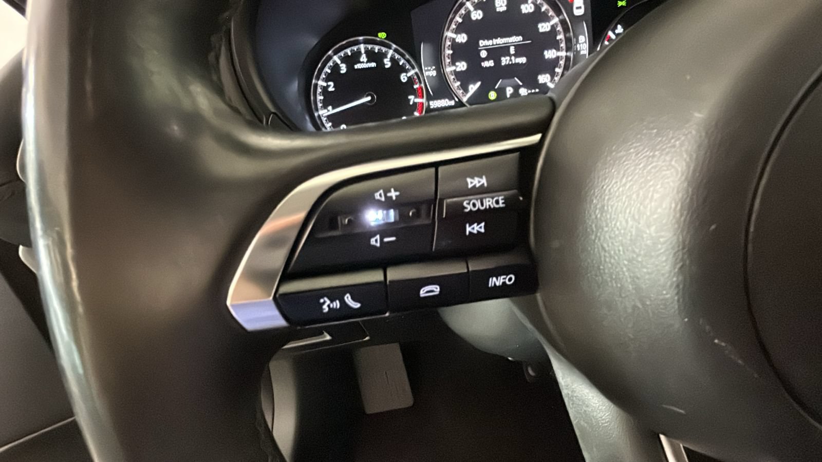 Used 2024 MAZDA MAZDA3 s FWD image 19