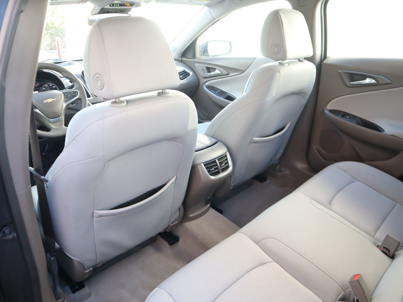 Used 2021 Chevrolet Malibu LT image 44