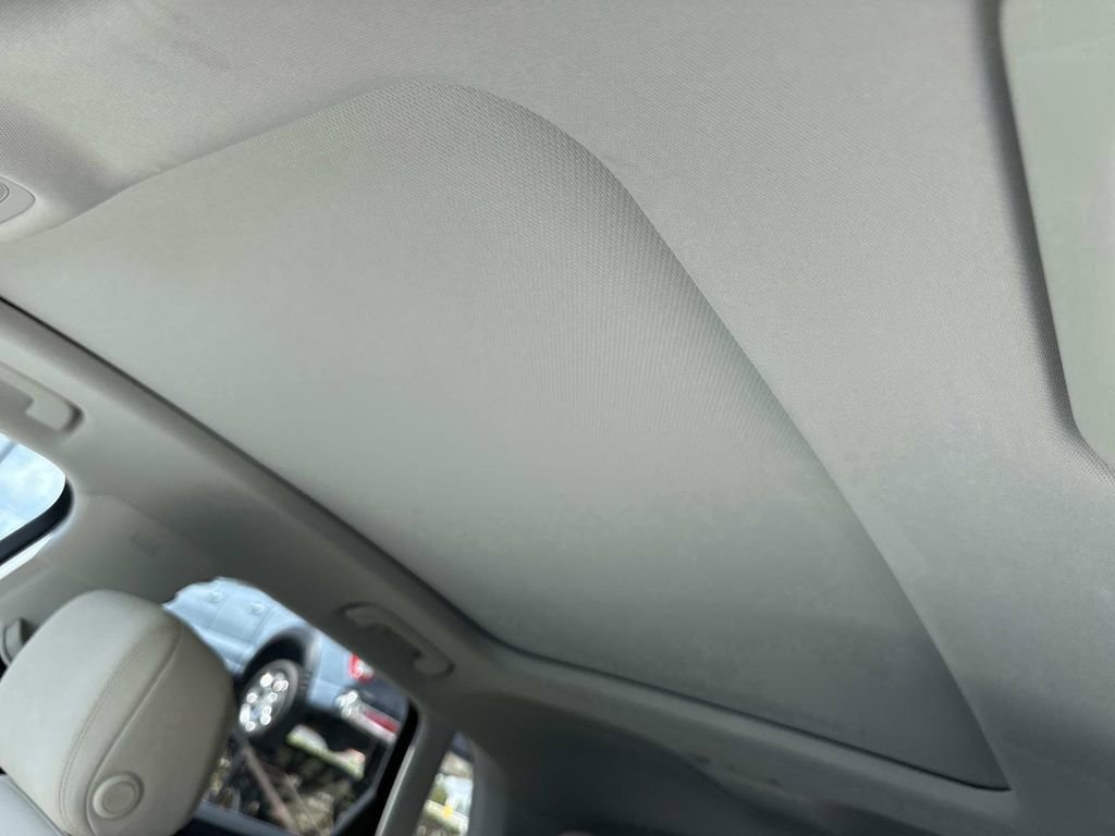 Used 2020 Audi Q3 2.0T Premium Plus AWD/4WD image 34