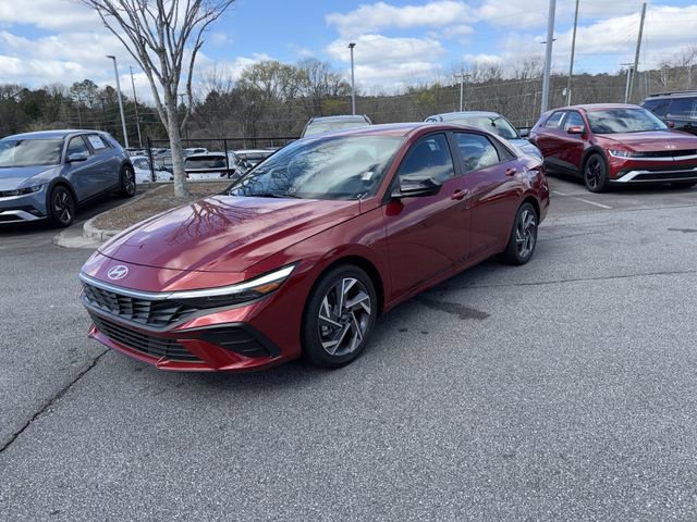 Certified 2025 Hyundai Elantra Sport image 3
