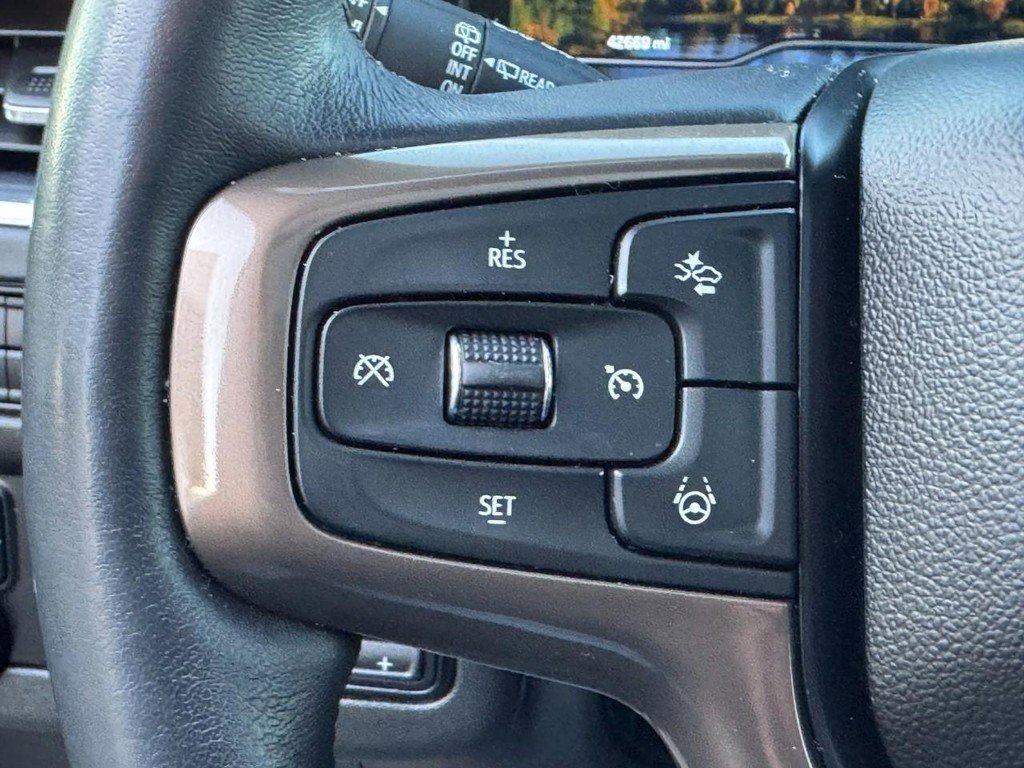 Used 2023 Chevrolet Tahoe High Country w/ Advanced Technology Package image 23