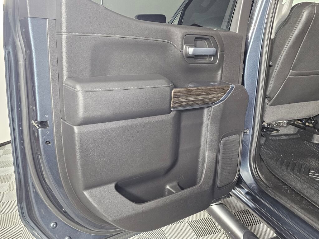 Used 2021 Chevrolet Silverado 1500 LT Trail Boss w/ Convenience Package II AWD/4WD image 33