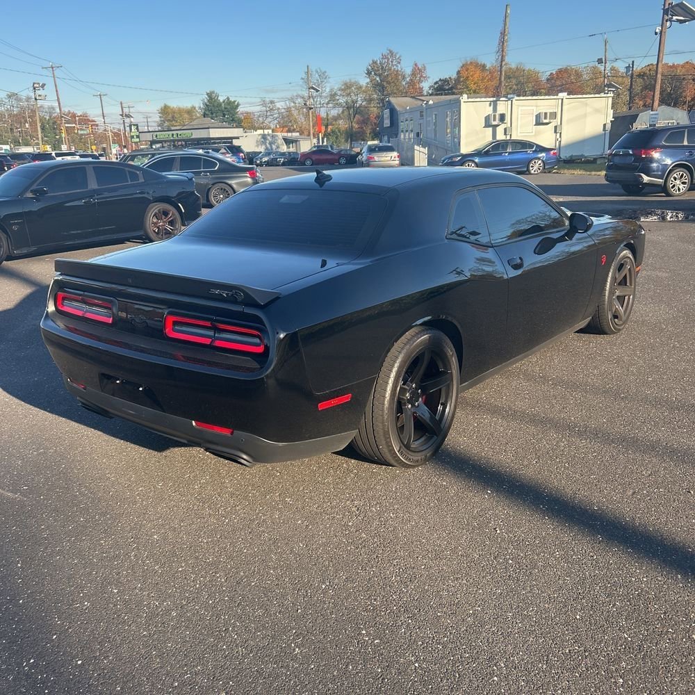 Used 2016 Dodge Challenger SRT Hellcat image 6