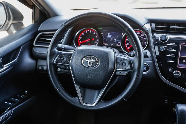 Used 2019 Toyota Camry XSE image 16