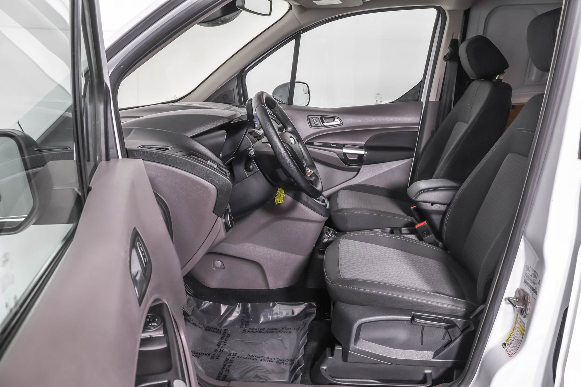 Used 2022 Ford Transit Connect XLT image 7