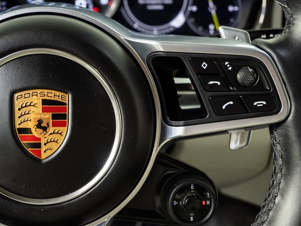 Used 2020 Porsche Panamera 4 image 11