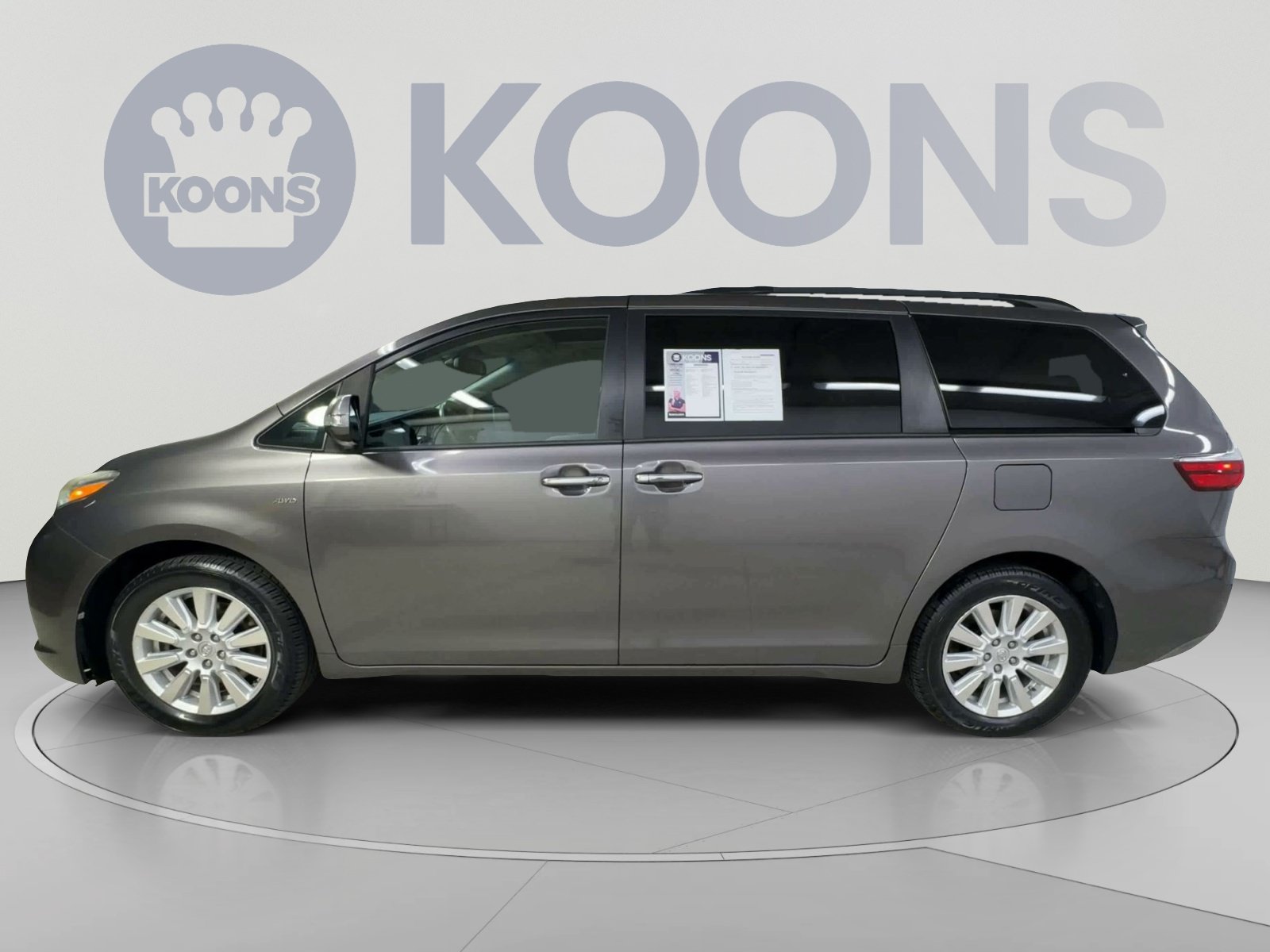 Used 2017 Toyota Sienna Limited Premium AWD/4WD image 7