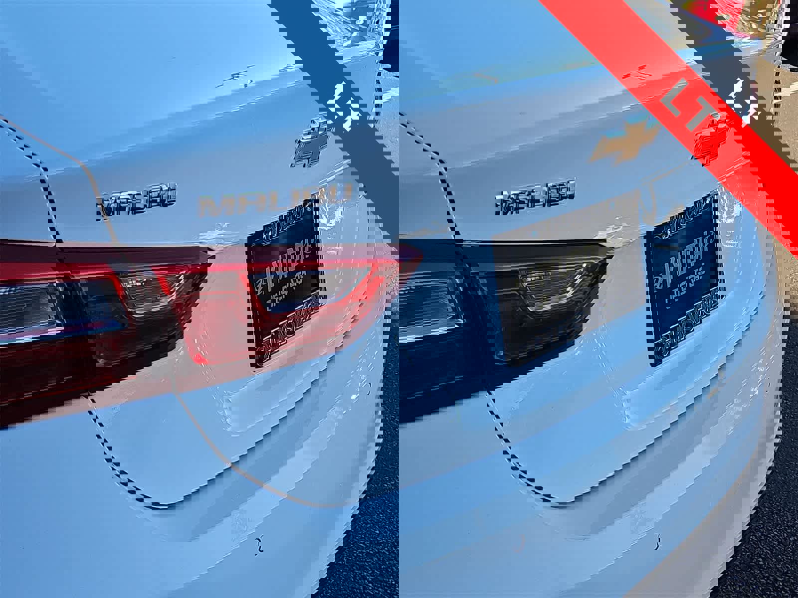 Used 2024 Chevrolet Malibu LT image 11