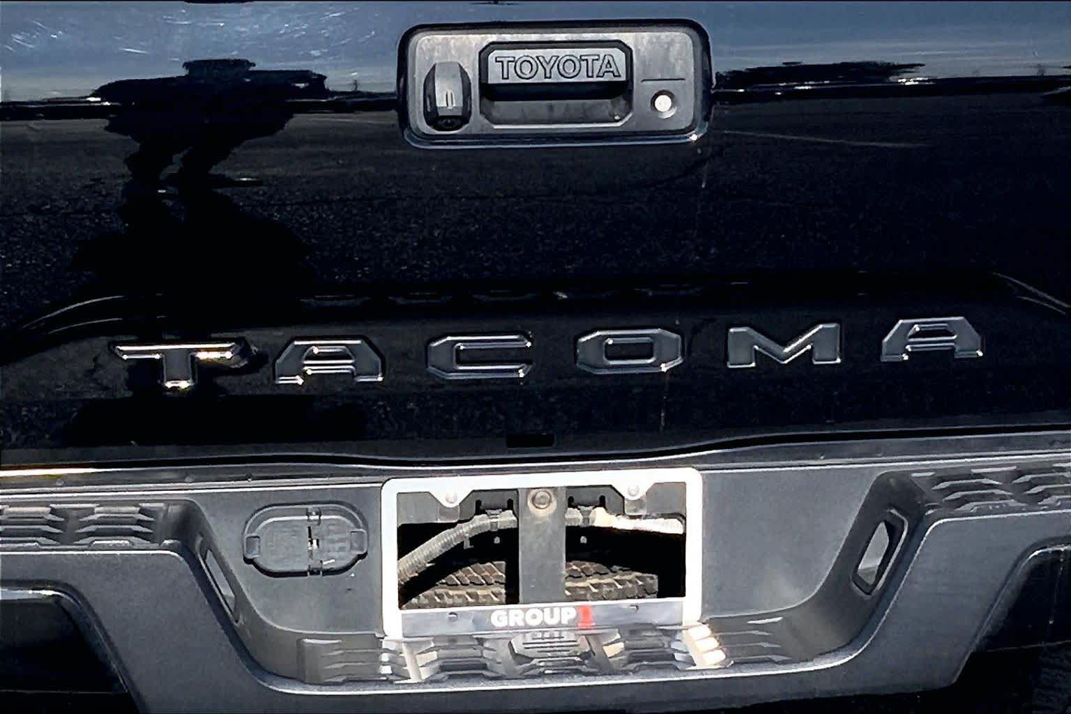 Used 2023 Toyota Tacoma SR AWD/4WD image 31