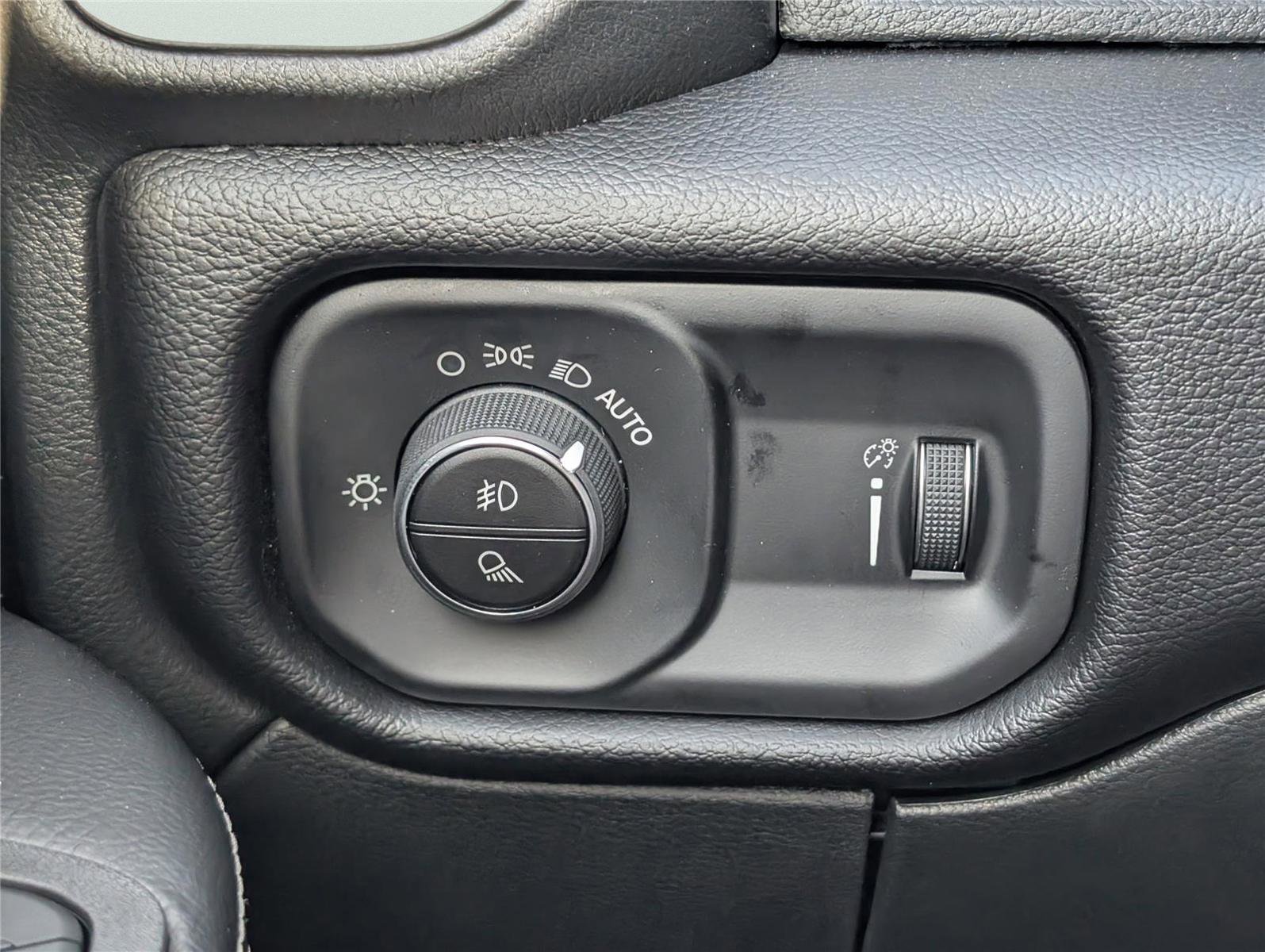New 2025 RAM 2500 Big Horn AWD/4WD image 28