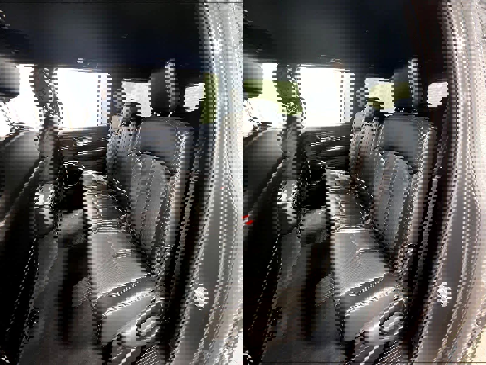 Used 2024 Jeep Wagoneer L Series III w/ Flexible Seating Group image 15