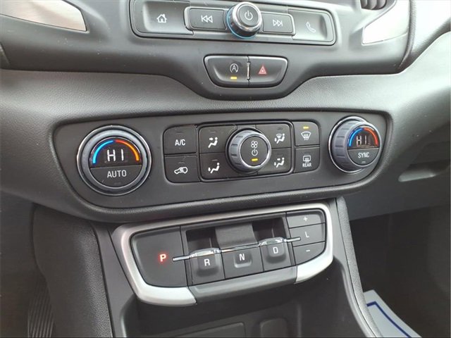 Used 2023 GMC Terrain SLE w/ Driver Convenience Package image 18