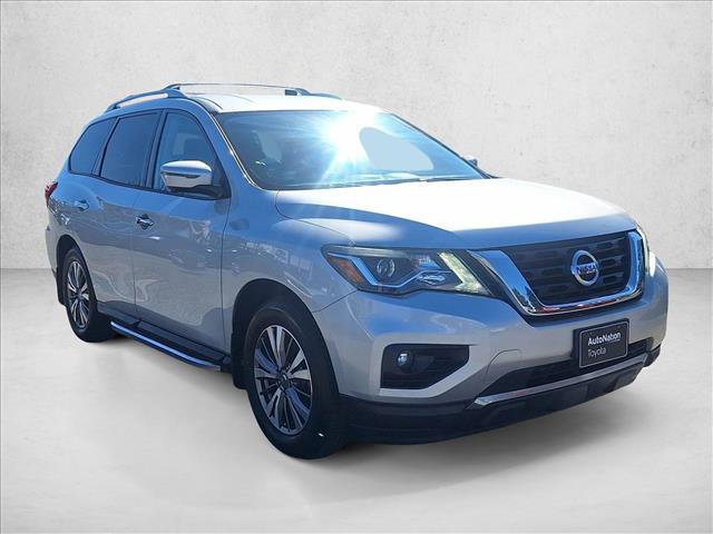 Used 2019 Nissan Pathfinder SL video 3