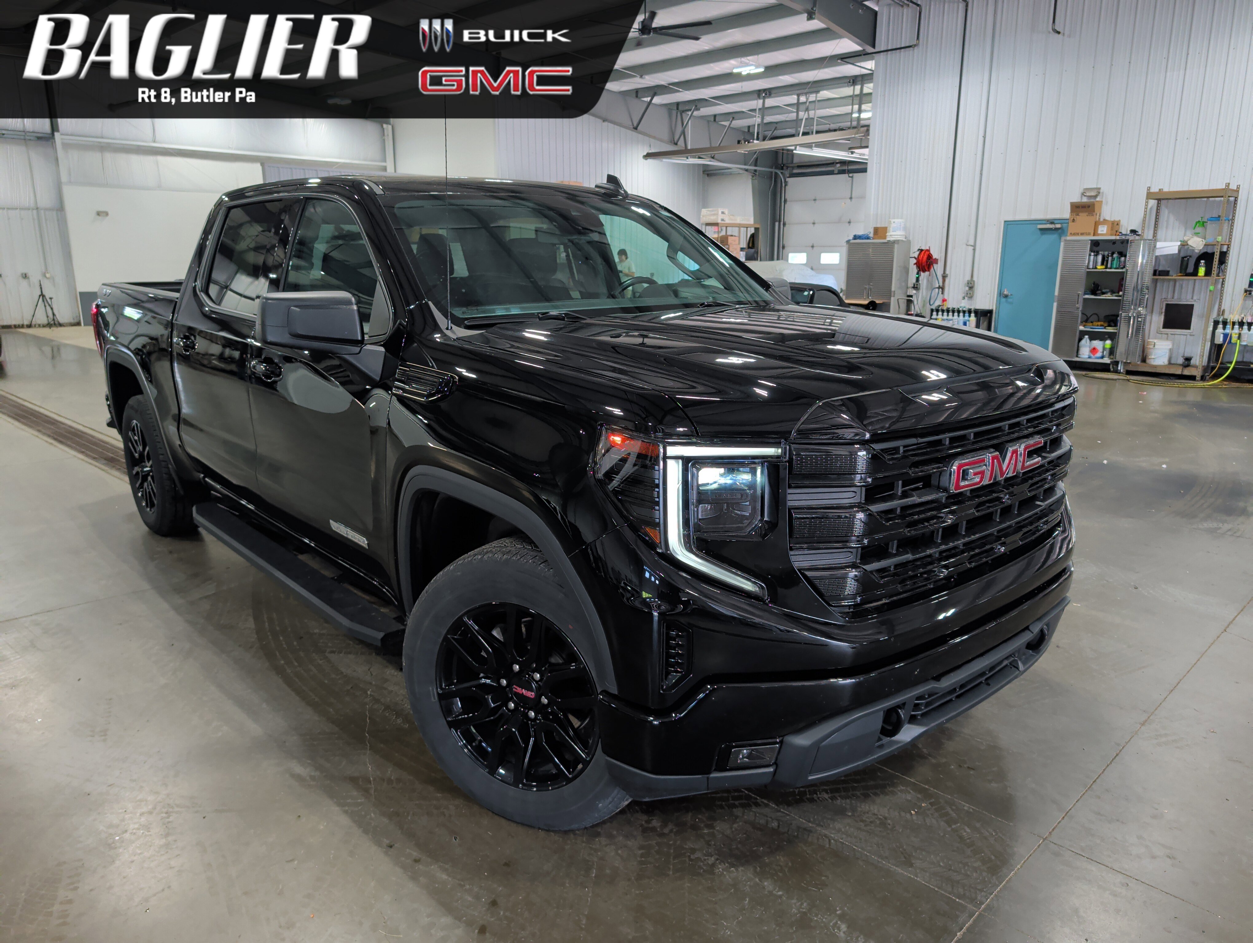 Used 2024 GMC Sierra 1500 Elevation AWD/4WD image 1