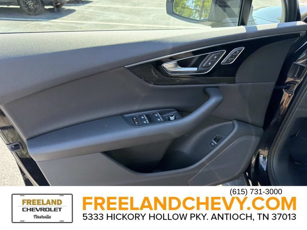 Used 2017 Audi Q7 3.0T Premium Plus AWD/4WD image 22