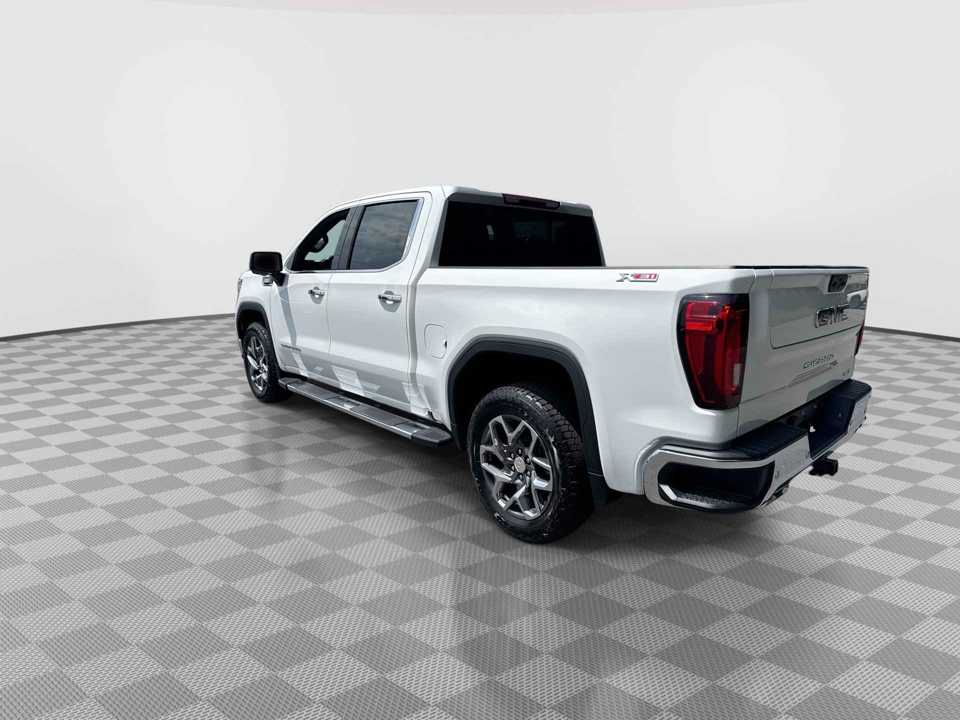 New 2026 GMC Sierra 1500 SLT w/ SLT Premium Plus Package AWD/4WD image 6