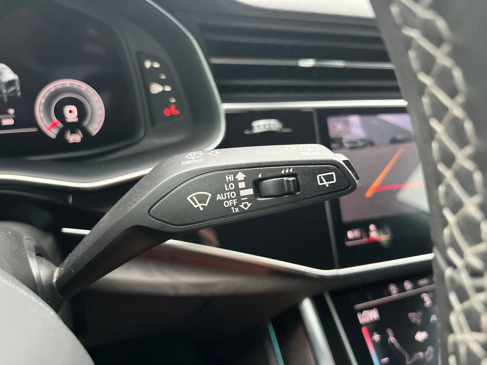 Used 2023 Audi Q8 Premium Plus w/ Premium Plus Package AWD/4WD image 19