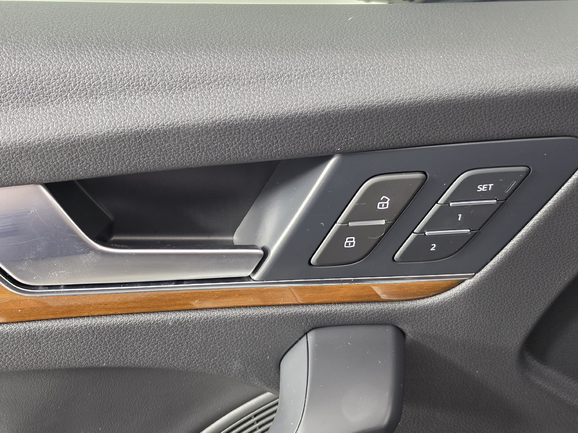 Certified 2024 Audi Q5 2.0T Premium Plus w/ Premium Plus Package AWD/4WD image 8