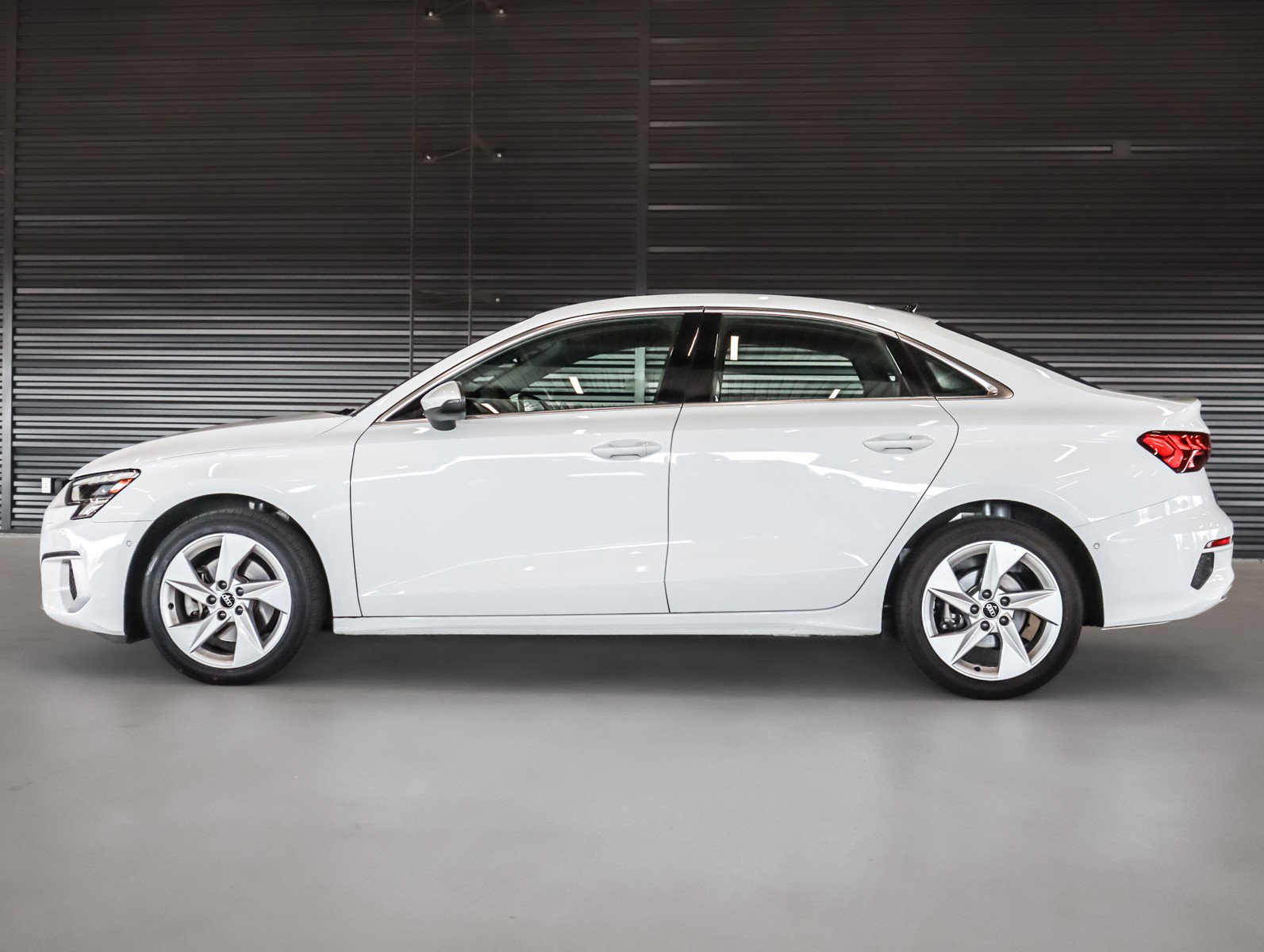 Used 2023 Audi A3 2.0T Premium w/ Convenience Package image 11