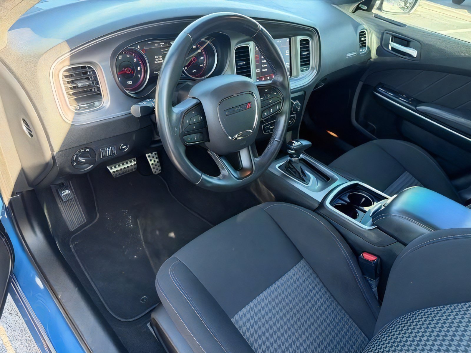 Used 2023 Dodge Charger GT w/ Navigation & Travel Group RWD image 14