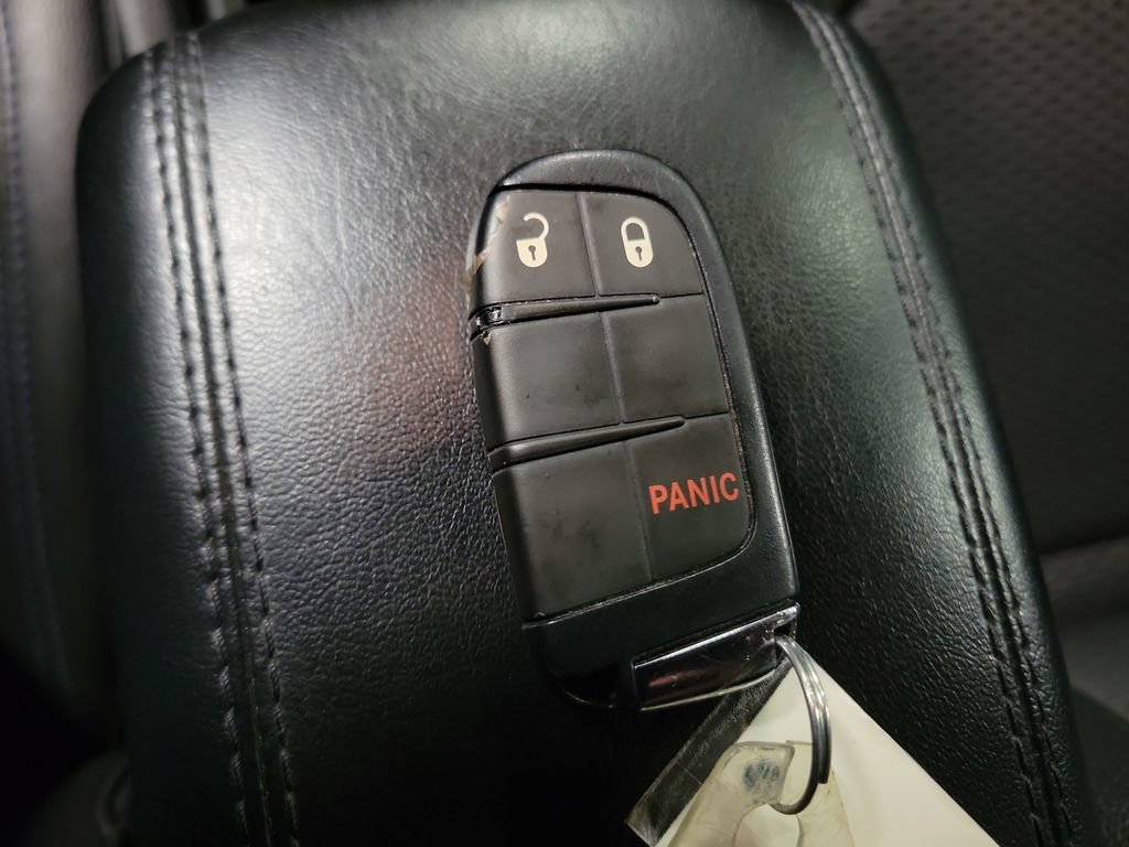 Used 2024 Jeep Compass Latitude AWD/4WD image 20