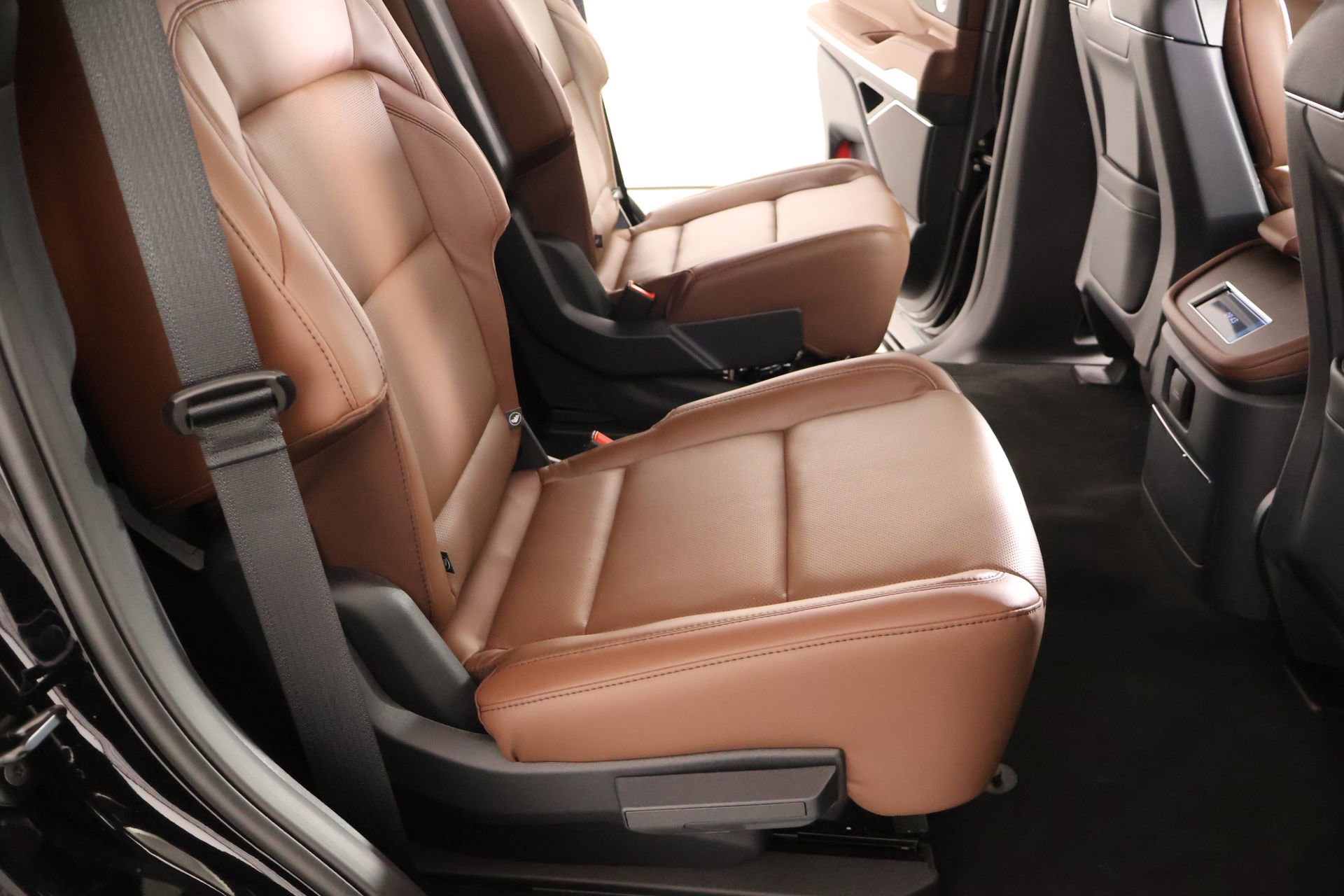 New 2026 Lincoln Navigator Reserve image 16