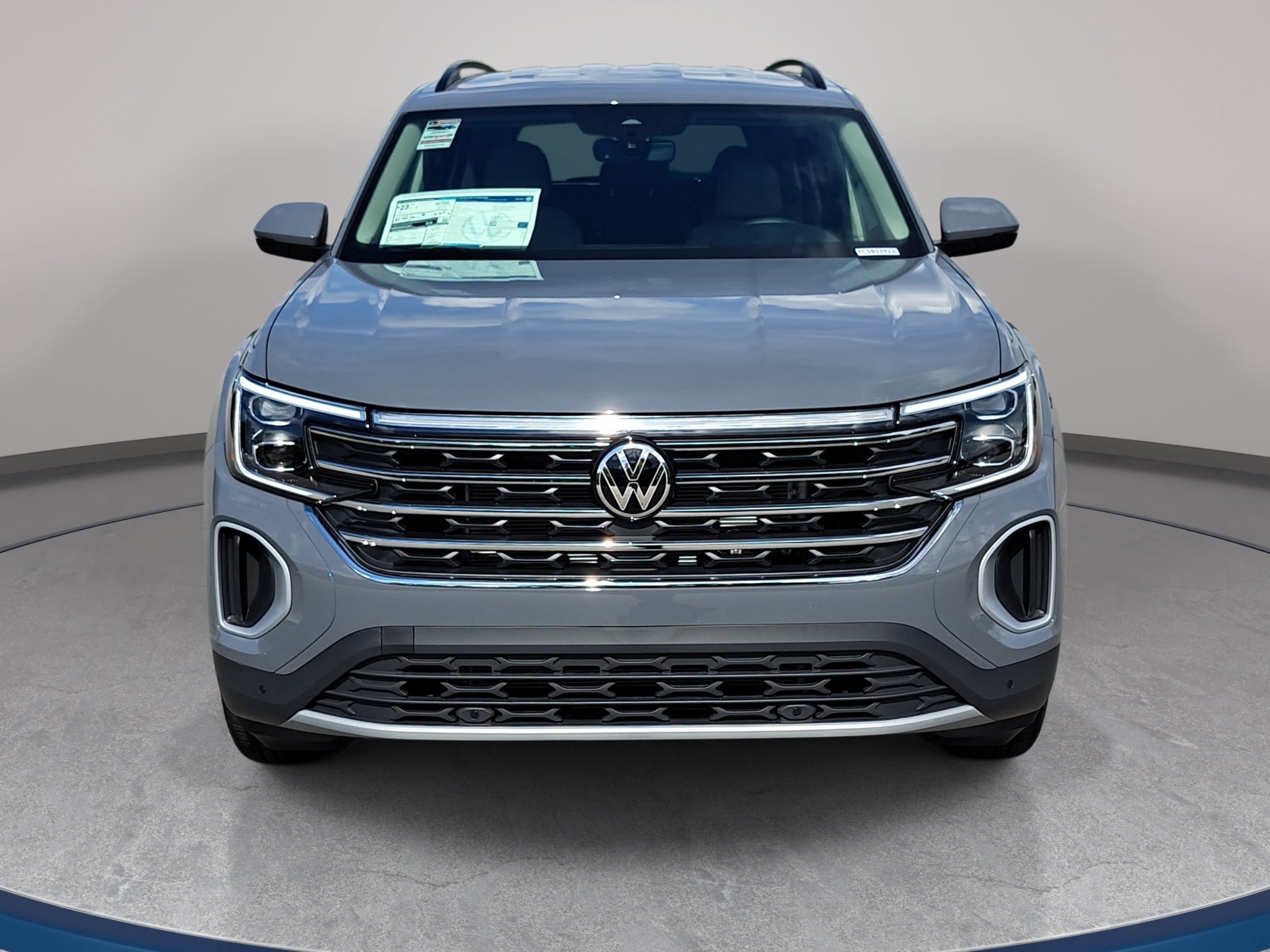New 2026 Volkswagen Atlas SE FWD image 2