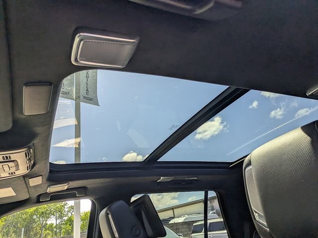 Certified 2023 Cadillac Escalade V w/ LPO, ONYX Package image 20