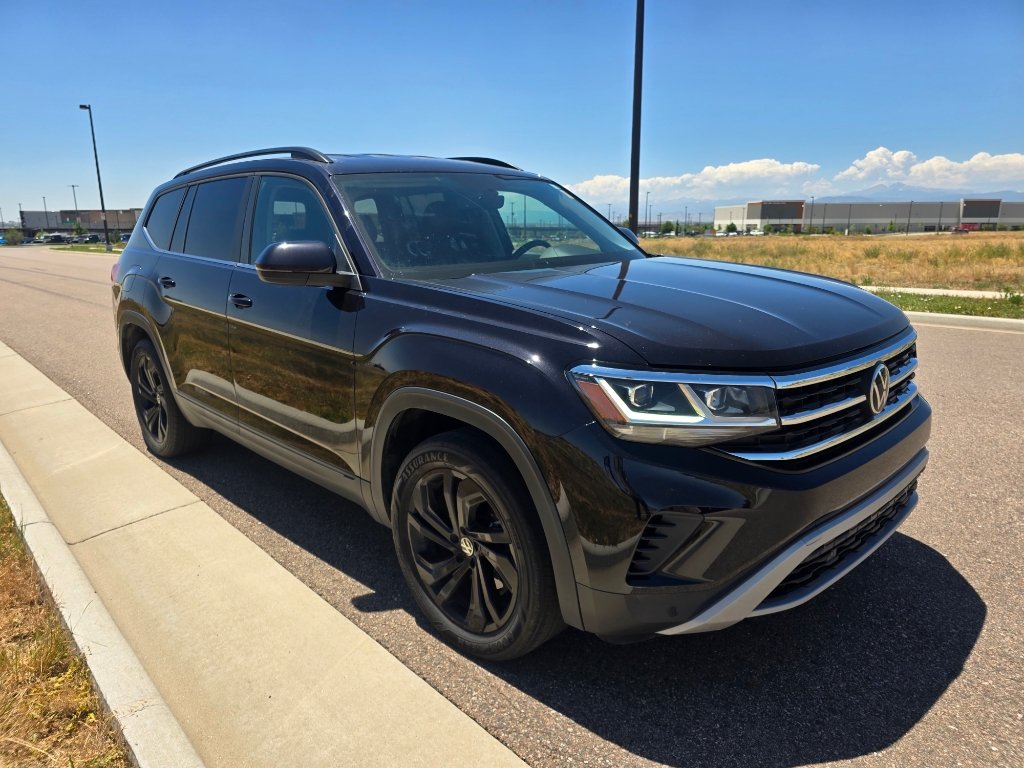 Used 2023 Volkswagen Atlas SE w/ Black Wheel Package AWD/4WD image 7