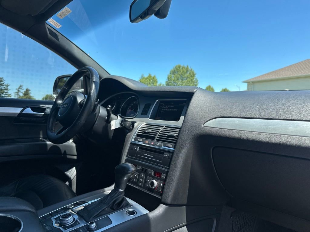 Used 2014 Audi Q7 3.0T S line Prestige w/ Technology Package AWD/4WD image 25