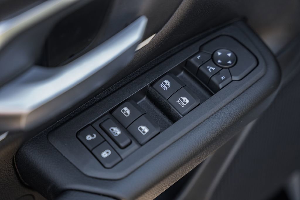 New 2026 RAM 1500 4x4 Crew Cab image 43