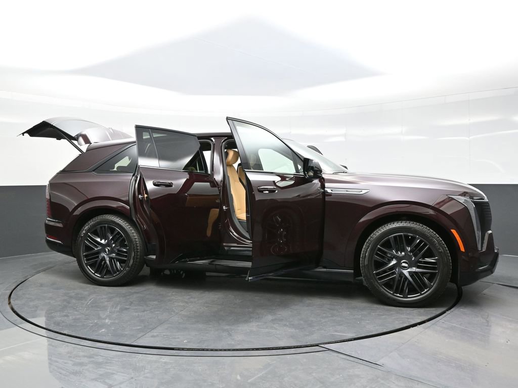 New 2025 Cadillac Escalade IQ Sport 2 w/ LPO, ONYX Package AWD/4WD image 40